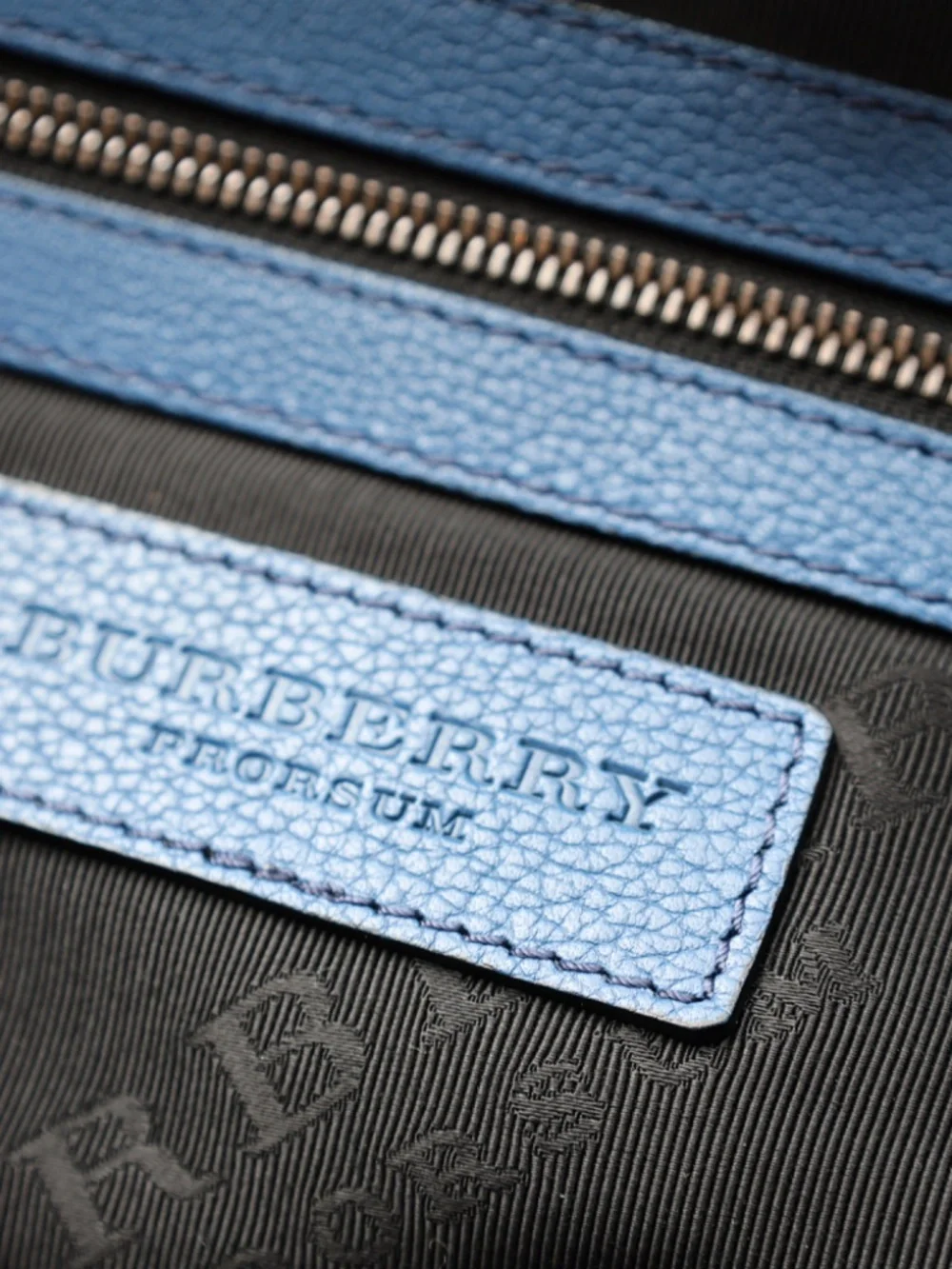 BURBERRY PRORSUM Blue Pebbled Leather EVERYDAY SATCHEL/Messenger Bag